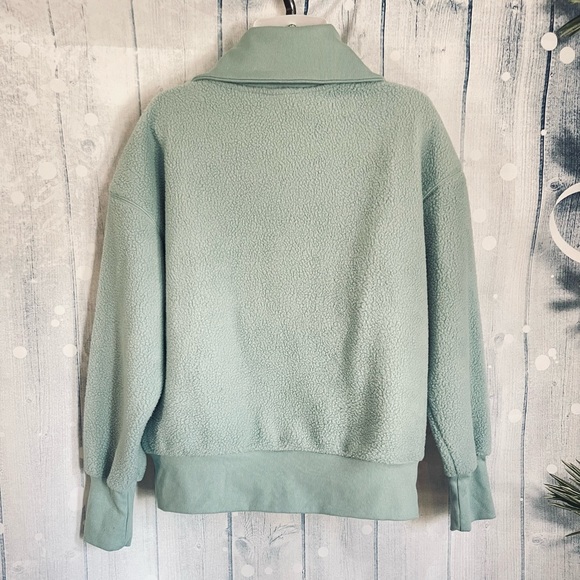 Half zip sweater size M 🧚🏻 - Picture 2 of 4